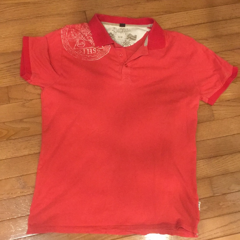 Buffalo polo men's size small!